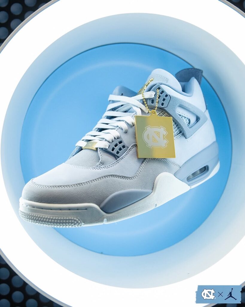 Sneaker Tip Air Jordan 4 UNC PE Air Jordan 4 UNC PE
