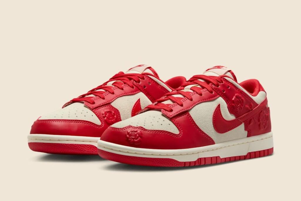 Nike Dunk Low WMNS "Red Roses"