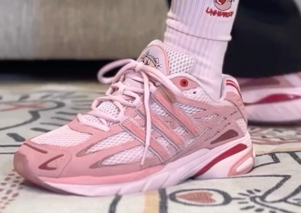 Unheardof x adidas Adistar Cushion 3 "Captain Piggy"