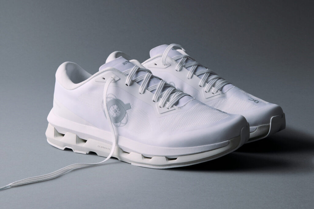 Kith x On Cloudzone "White Ice"