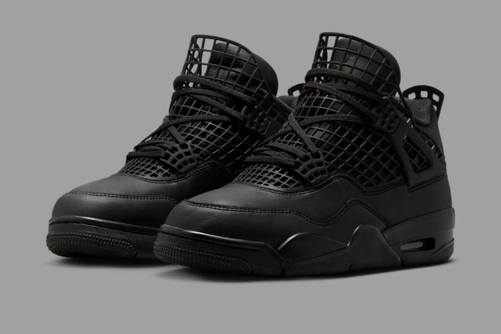 Sneaker Tip Air Jordan 4 WMNS NET "Triple Black" Air Jordan 4 WMNS NET "Triple Black"