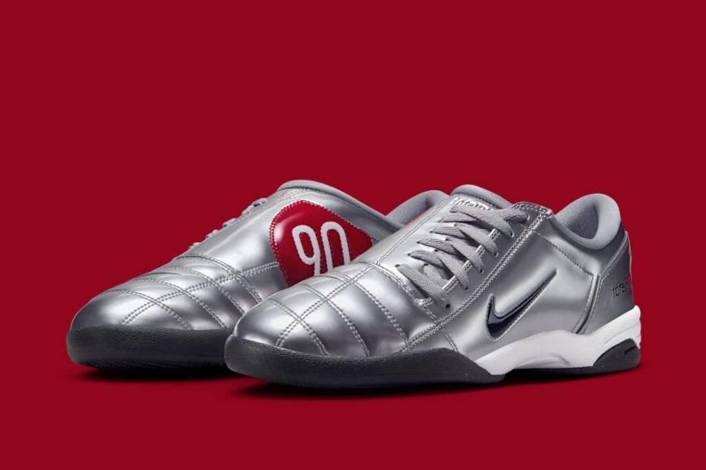 Sneaker Tip Nike Total 90 "Metllaic Silver" Nike Total 90 "Metllaic Silver"