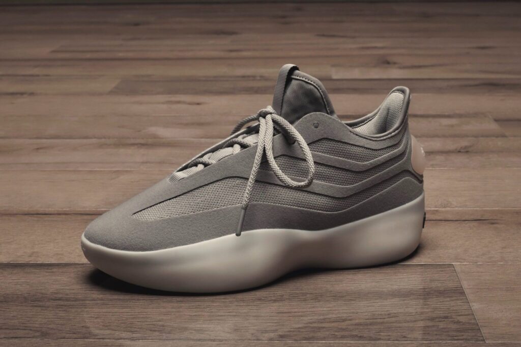 Sneaker Tip Fear of God Athletics x adidas II BASKETBALL "Putty Beige" Fear of God Athletics x adidas II BASKETBALL "Putty Beige"