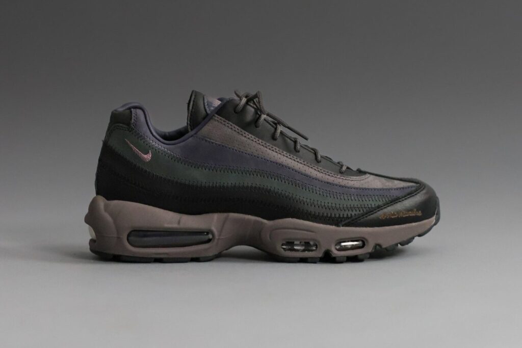 Sneaker Tip A Ma Maniére x Nike Air Max 95 "Black/Dark Violet Ore" A Ma Maniére x Nike Air Max 95 "Black/Dark Violet Ore"