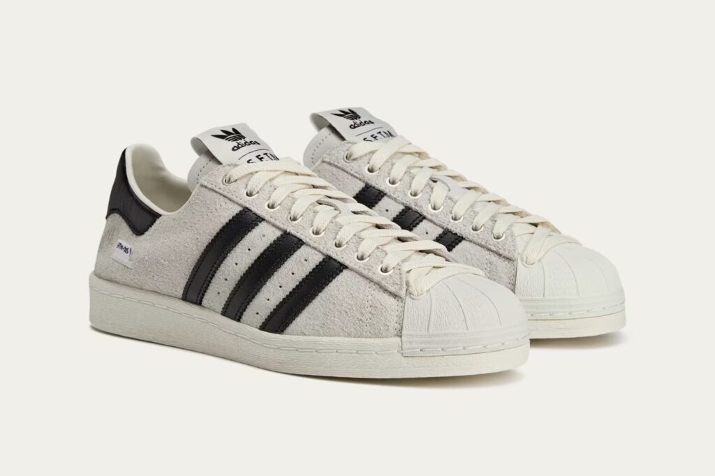 Sneaker Tip Song for the Mute x adidas Superstar 82 "Cream White" Song for the Mute x adidas Superstar 82 "Cream White"