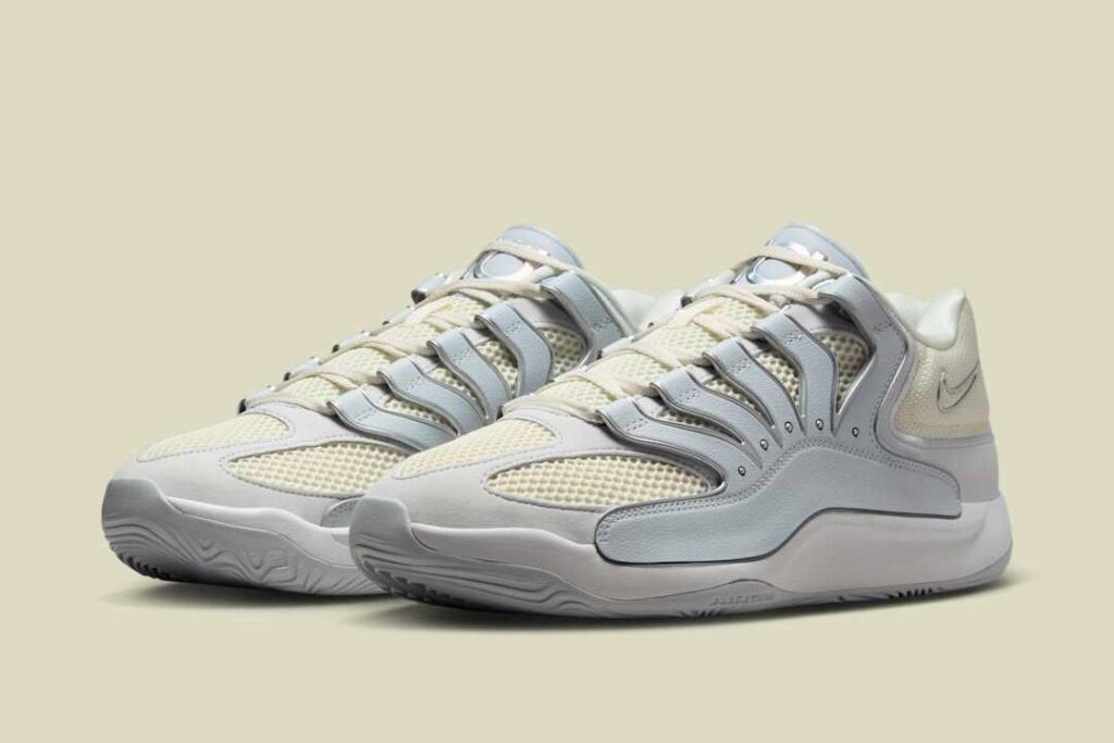 Nike KD 18 "Soft Pearl/Metallic Silver"