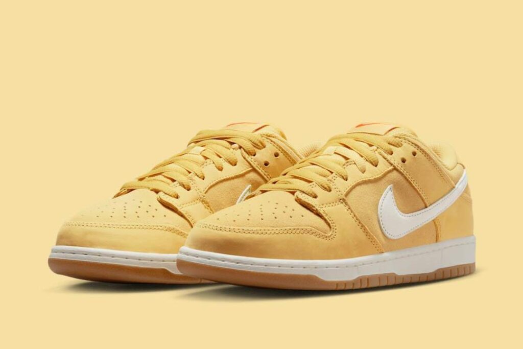 Nike SB Dunk Low “Saturn Gold”