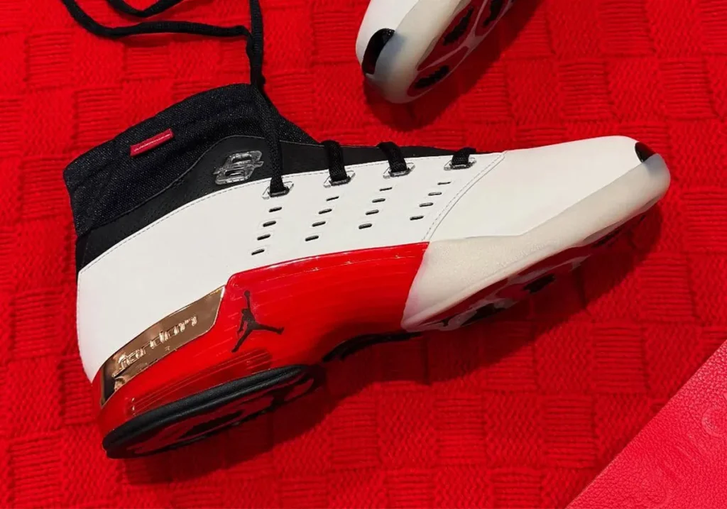Infinite Archives x Air Jordan 17 Low "Chicago"